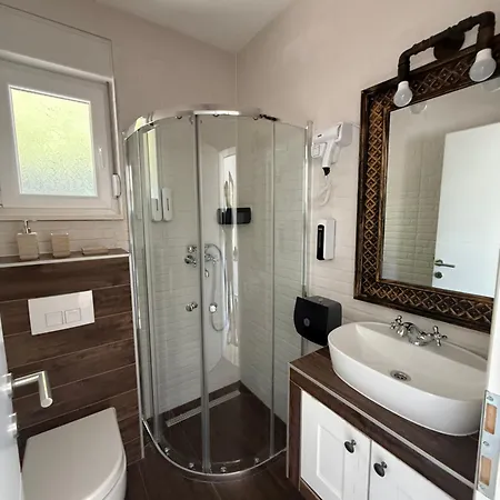 ヴィラ Nar Ljubuški