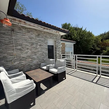 Nar Villa
